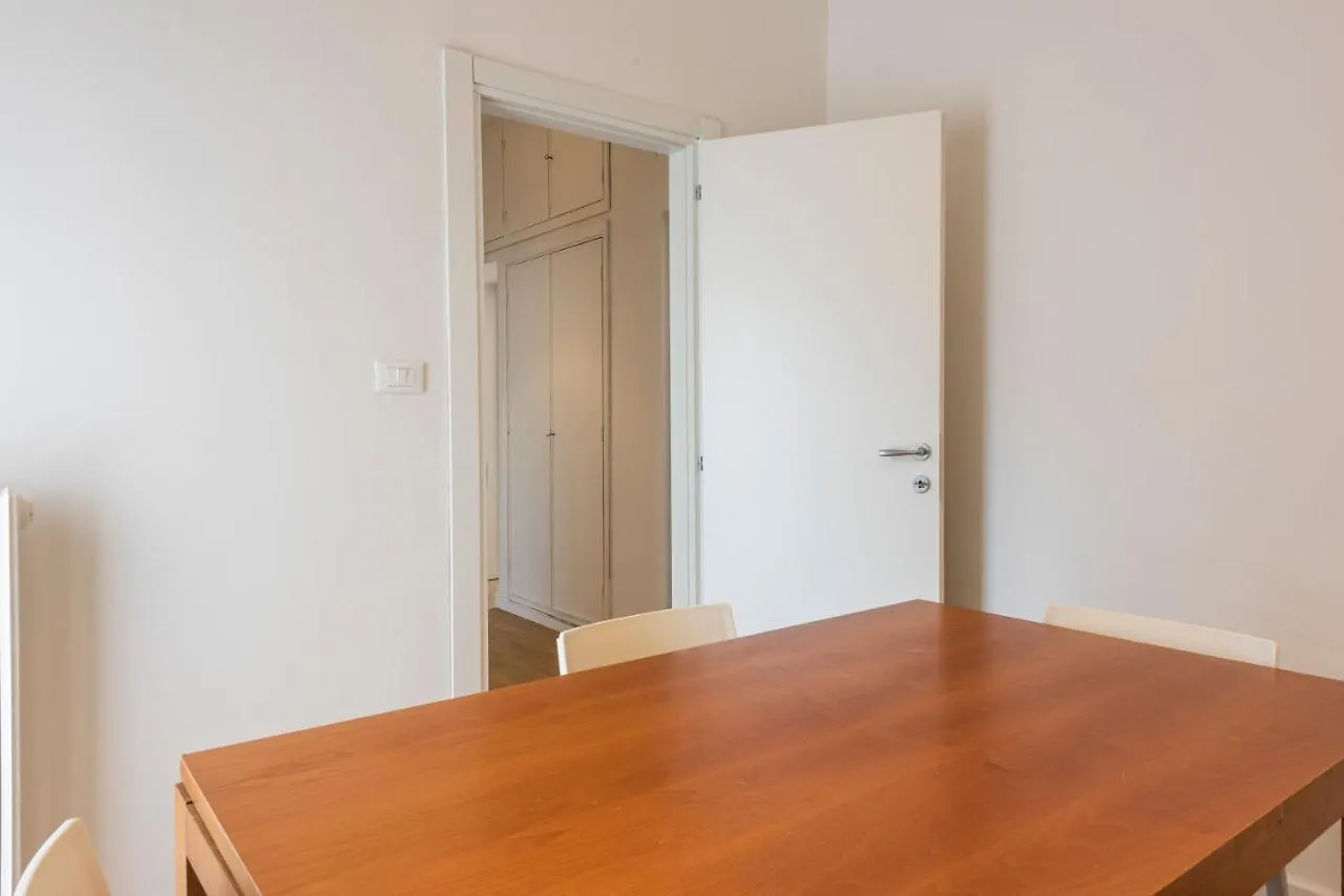 Rosselli By Mmega Apartment Florence